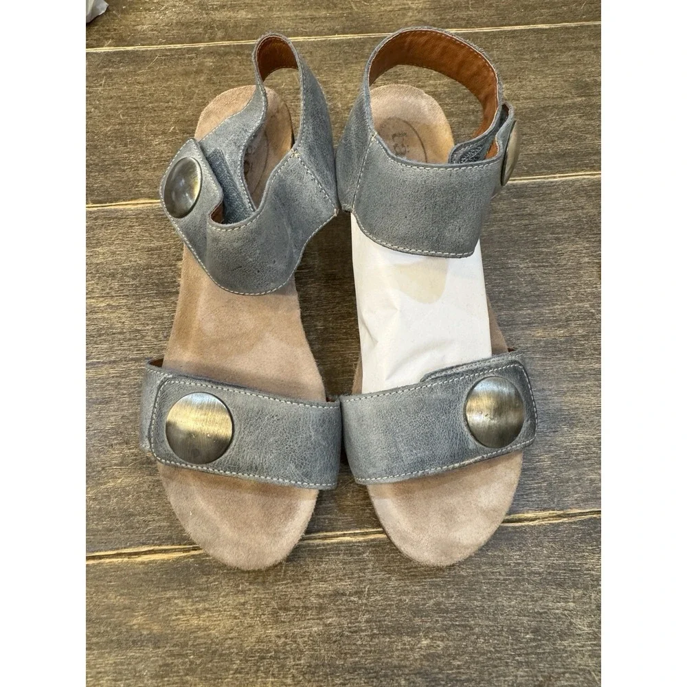 Taos Woman's Carousel‎ 2 Leather Graphite Grey Wedge Sandals Size 40 US 9-9.5